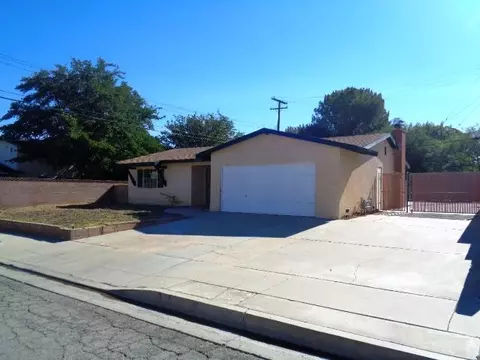 44438 8th St E, Lancaster, CA 93535 photo 3