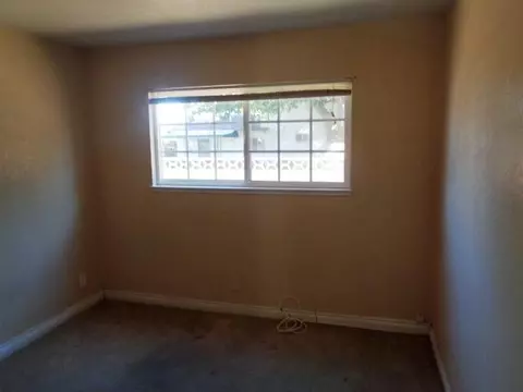 44438 8th St E, Lancaster, CA 93535 photo 9