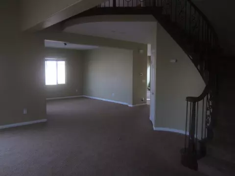 39338 Clear View Ct, Palmdale, CA 93551 photo 2