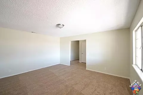 41411 152nd St, Lancaster, CA 93535 photo 2