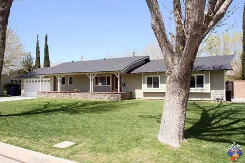1241 Avenue J3 E, Lancaster, CA 93535 photo 2