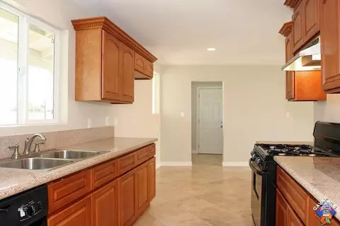 1241 Avenue J3 E, Lancaster, CA 93535 photo 4