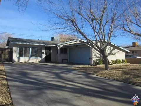 45508 Lorimer Ave, Lancaster, CA 93534 photo 1
