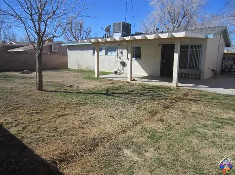 45508 Lorimer Ave, Lancaster, CA 93534 photo 11