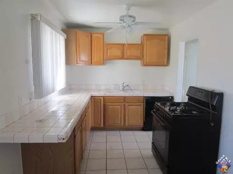 45508 Lorimer Ave, Lancaster, CA 93534 photo 4