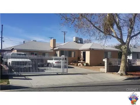 38233 17th St E, Palmdale, CA 93550 photo 1