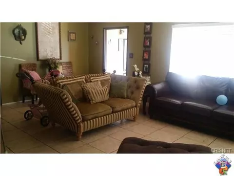 38233 17th St E, Palmdale, CA 93550 photo 3
