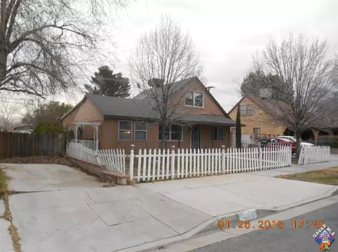 44014 Higbee Ave, Lancaster, CA 93534 photo 2
