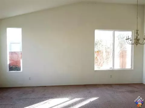 38631 37th St E, Palmdale, CA 93550 photo 4