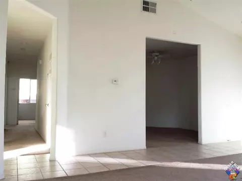 38631 37th St E, Palmdale, CA 93550 photo 5