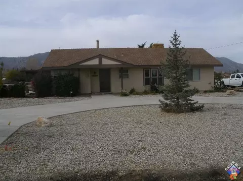 21501 Westwood Blvd, Tehachapi, CA 93561 photo 1