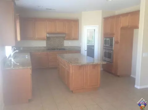 42626 Biscay St, Lancaster, CA 93536 photo 4