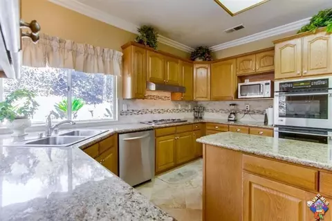 22255 Circle J Ranch Rd, Santa Clarita, CA 91350 photo 38