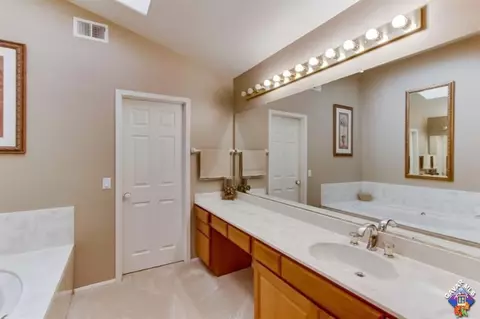 22255 Circle J Ranch Rd, Santa Clarita, CA 91350 photo 59