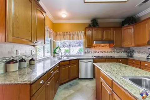 22255 Circle J Ranch Rd, Santa Clarita, CA 91350 photo 35