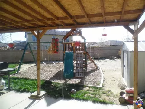 43636 Dana Dr, Lancaster, CA 93535 photo 11