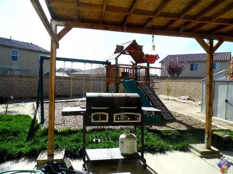43636 Dana Dr, Lancaster, CA 93535 photo 10