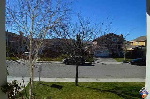 36934 Firethorn St, Palmdale, CA 93550 photo 8