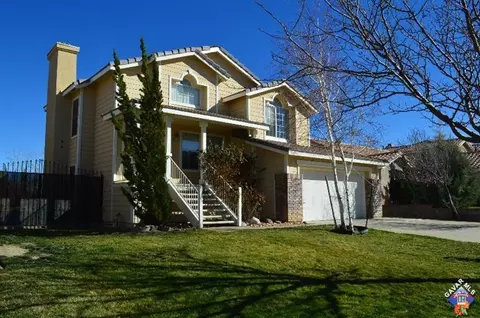 36934 Firethorn St, Palmdale, CA 93550 photo 2