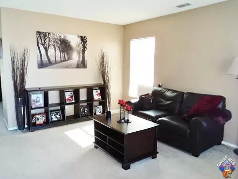45124 Parkview Ln E, Lancaster, CA 93535 photo 4