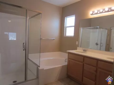 43132 Yaffa St, Lancaster, CA 93535 photo 8