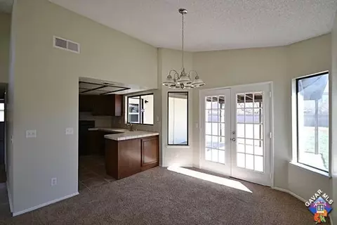 37344 Halfmoon Dr, Palmdale, CA 93550 photo 3