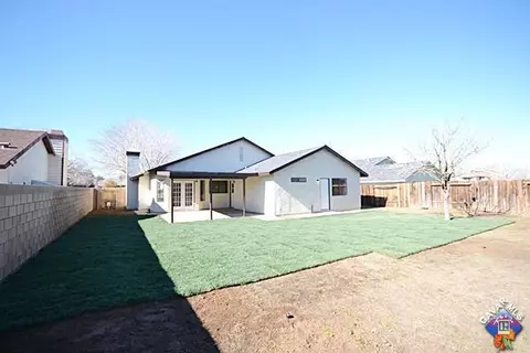 37344 Halfmoon Dr, Palmdale, CA 93550 photo 17