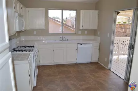 1938 Avenue S4 E, Palmdale, CA 93550 photo 9