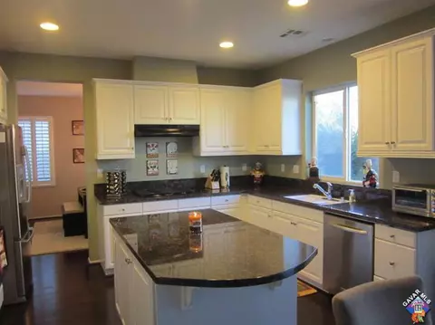 6057 Ryans Pl, Lancaster, CA 93536 photo 5