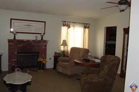 43940 Fallon Dr, Lancaster, CA 93535 photo 4