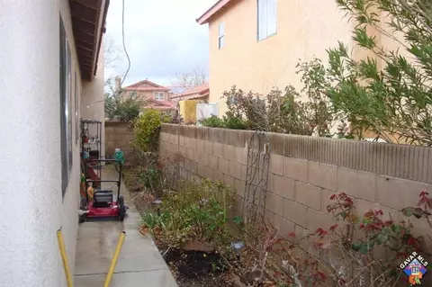 43940 Fallon Dr, Lancaster, CA 93535 photo 40