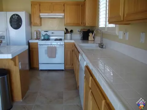 45414 Barrymore Ave, Lancaster, CA 93534 photo 26