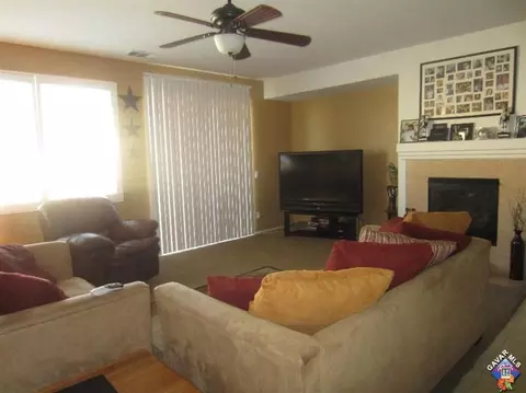 5815 Avenue J12 W, Lancaster, CA 93536 photo 6