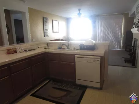 5815 Avenue J12 W, Lancaster, CA 93536 photo 5