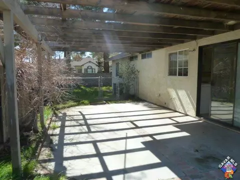 43028 Cromley Ct, Lancaster, CA 93534 photo 2