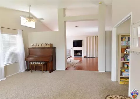 3657 Lyons Dr, Rosamond, CA 93560 photo 7