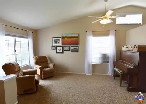 3657 Lyons Dr, Rosamond, CA 93560 photo 8