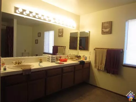 1234 Herzel Ave, Lancaster, CA 93535 photo 13