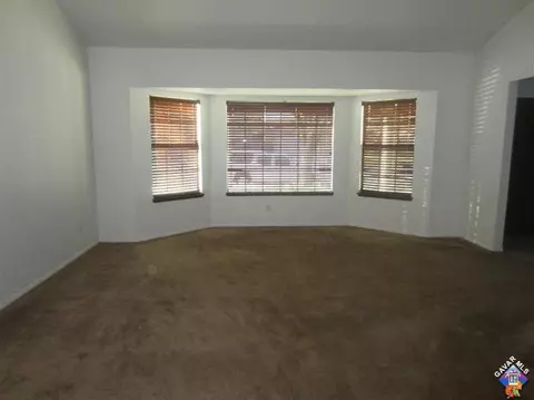 1234 Herzel Ave, Lancaster, CA 93535 photo 2