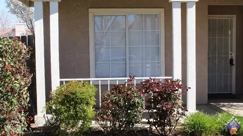 43448 32nd St E, Lancaster, CA 93535 photo 4