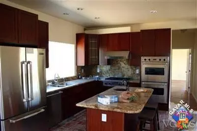 23537 Larkspur Ave, Tehachapi, CA 93561 photo 3