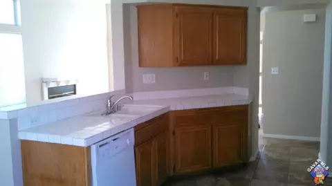 6033 Lighthouse Ln, Palmdale, CA 93552 photo 6
