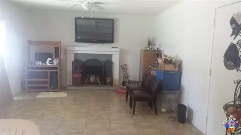 787 Calmae Dr, Lancaster, CA 93535 photo 4