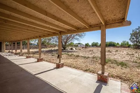 37447 97th St E, Littlerock, CA 93543 photo 6