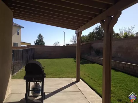 4018 Vahan Ct, Lancaster, CA 93536 photo 2