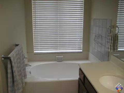 44338 Meyer Dr W, Lancaster, CA 93536 photo 12