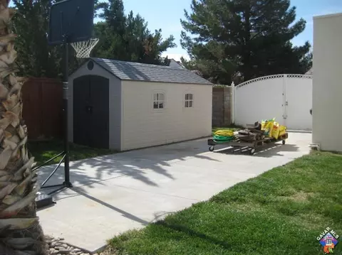 44338 Meyer Dr W, Lancaster, CA 93536 photo 14