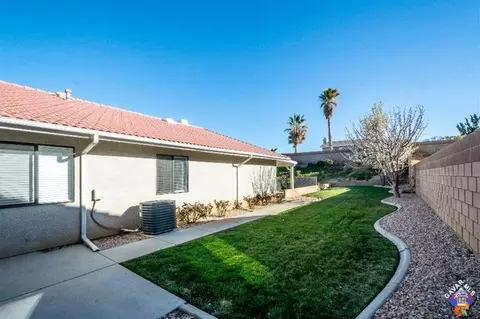 6304 Azalea Dr, Lancaster, CA 93536 photo 14