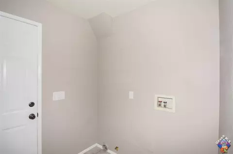 6304 Azalea Dr, Lancaster, CA 93536 photo 27