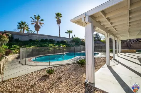 6304 Azalea Dr, Lancaster, CA 93536 photo 17